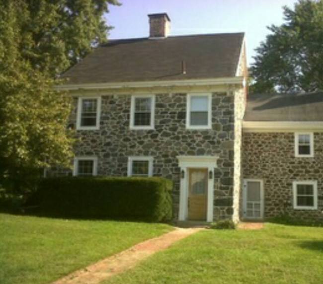 Completed Exterior Painting Job Home that was built in 1600's in Aston PA